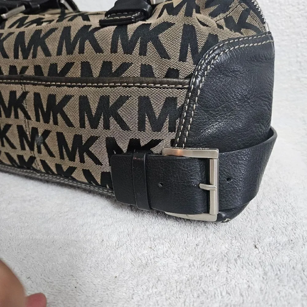 Michael kors shoulder bag